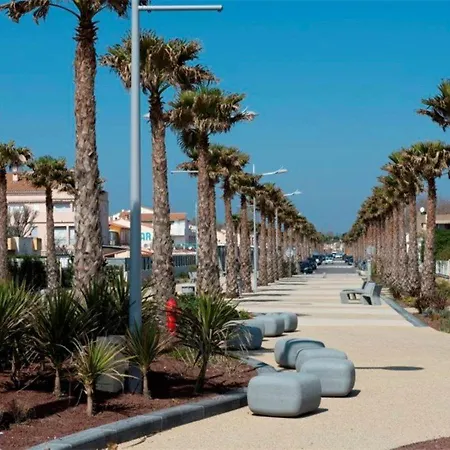 Avec Piscine Et Parking A - Fr-1-326-607 *